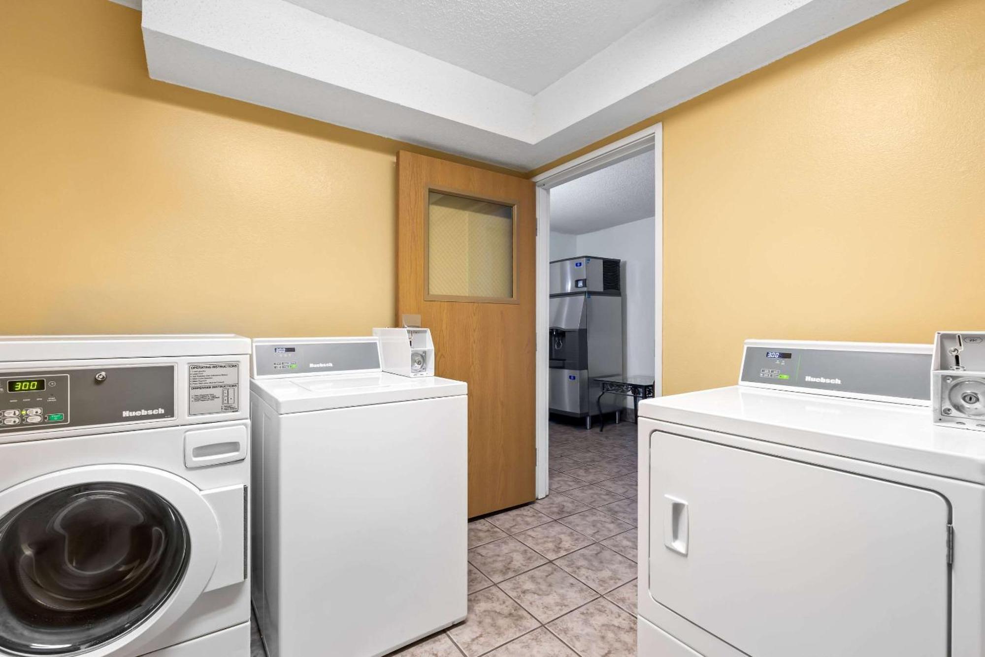 Quality Inn Near Monument Health Rapid City Hospital Zewnętrze zdjęcie