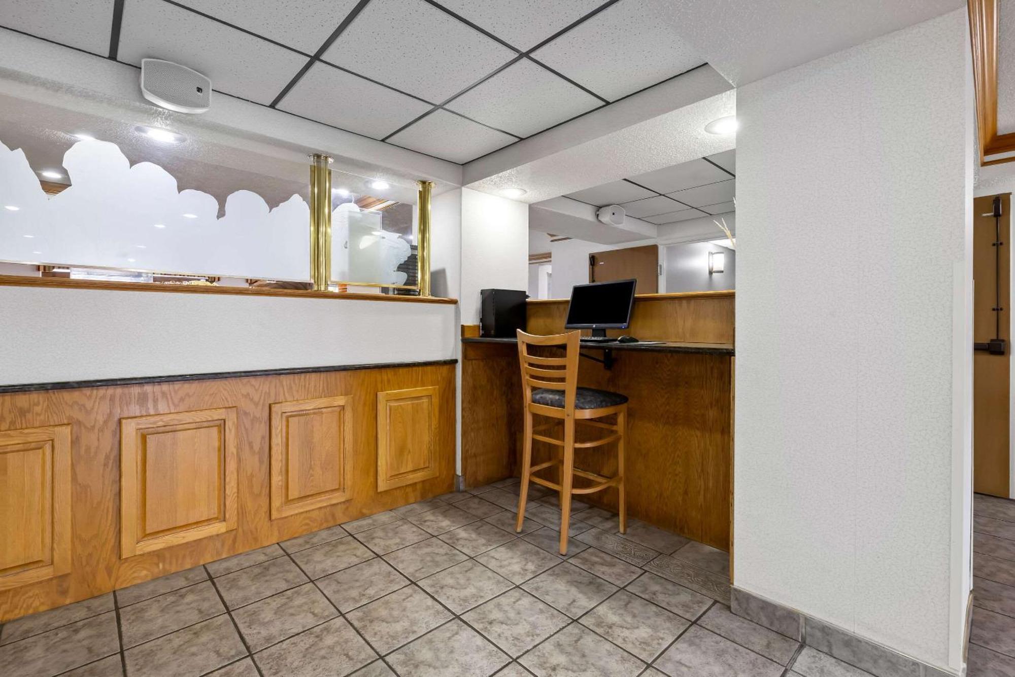 Quality Inn Near Monument Health Rapid City Hospital Zewnętrze zdjęcie