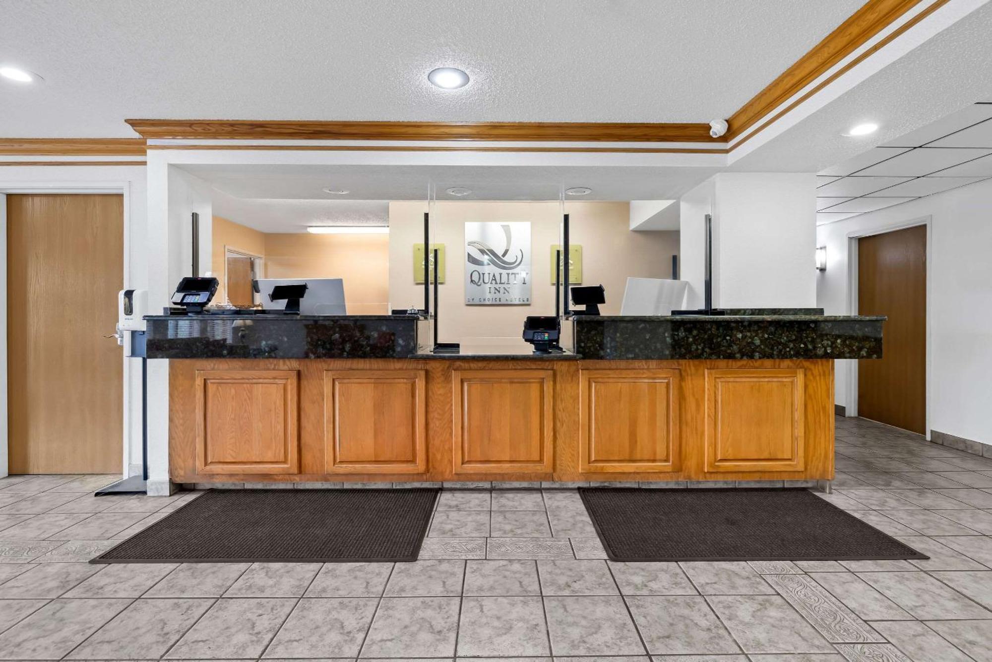 Quality Inn Near Monument Health Rapid City Hospital Zewnętrze zdjęcie